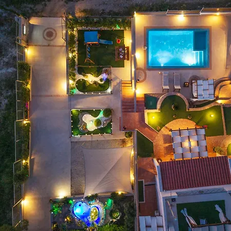 Angelo - Private Pool Holiday home Porto Heli