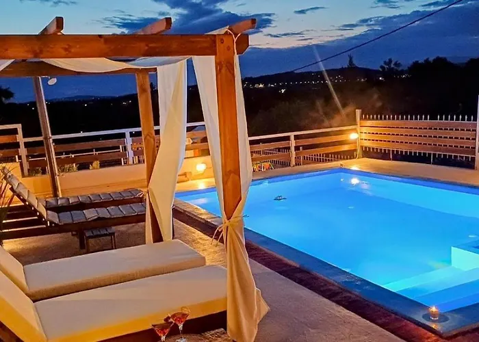 Angelo - Private Pool 펜션