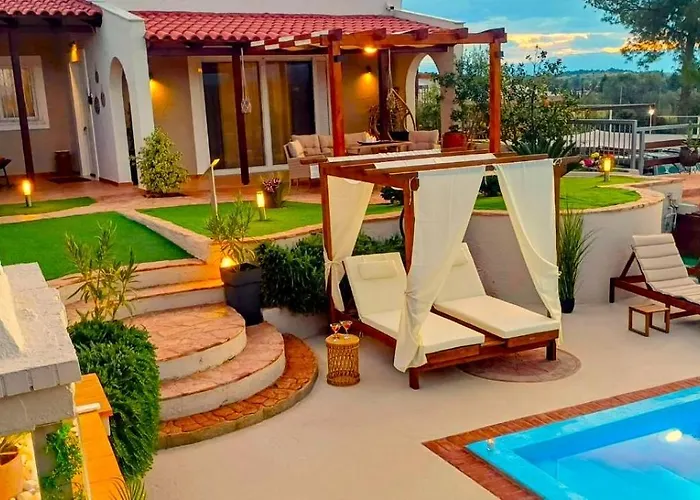 Angelo - Private Pool