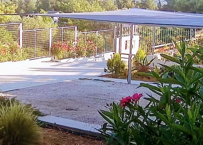 Angelo - Private Pool 펜션 포르토헬리